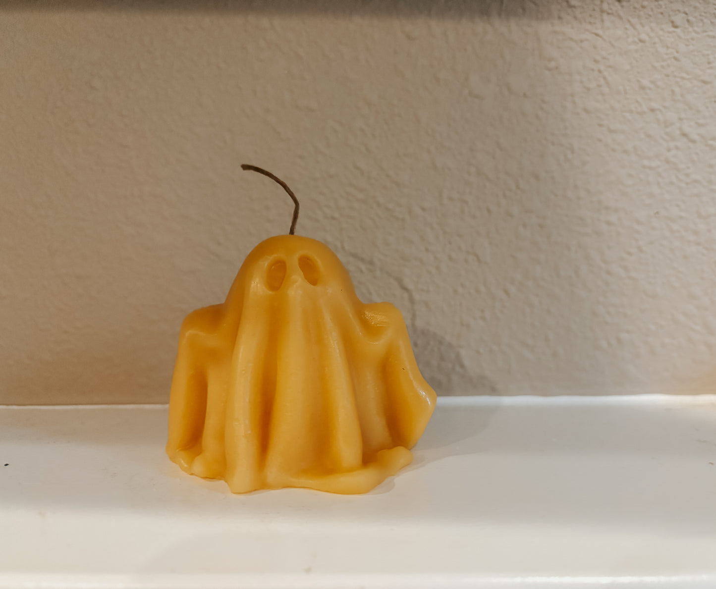 100% pure beeswax candle
